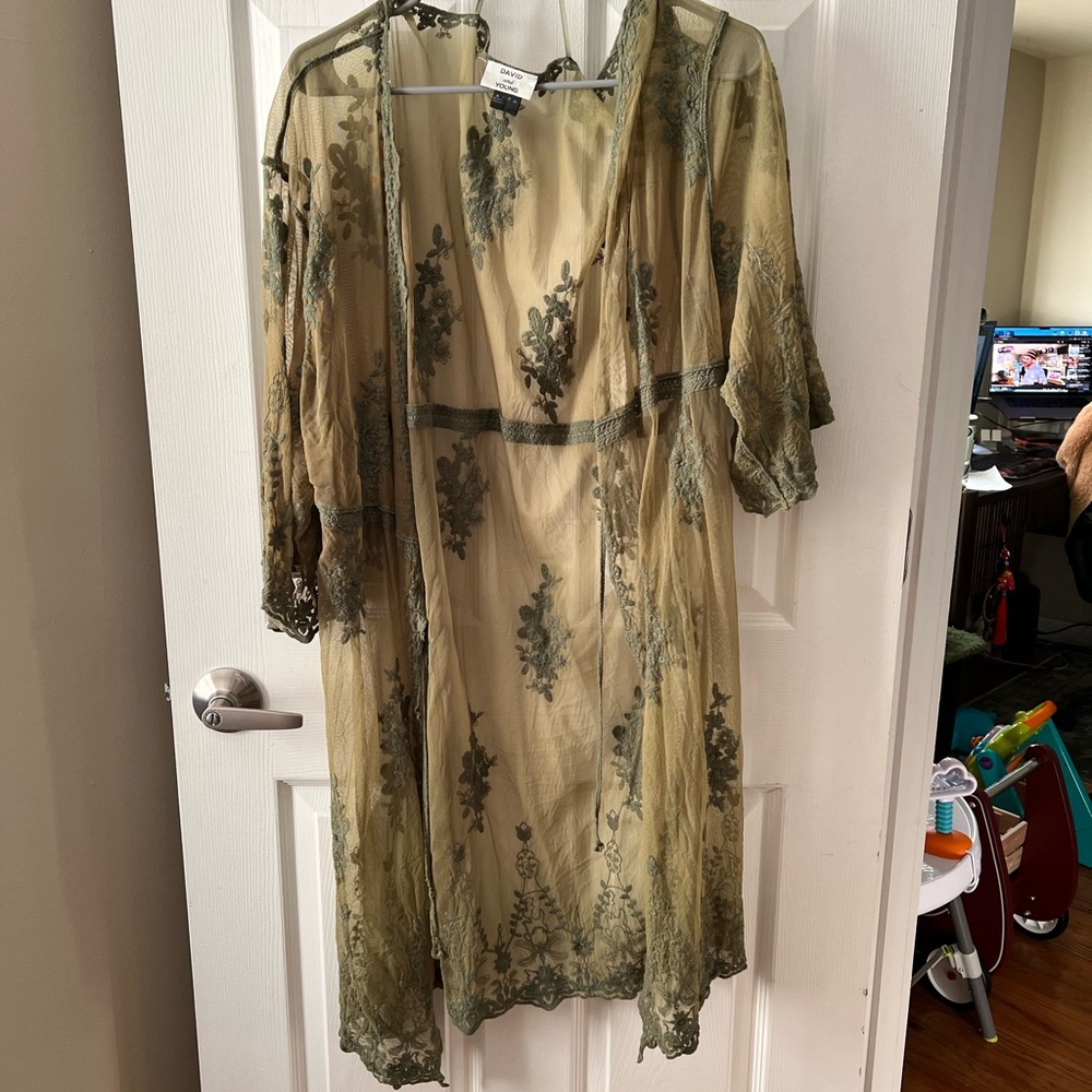 David and Young Floral Olive Kimono